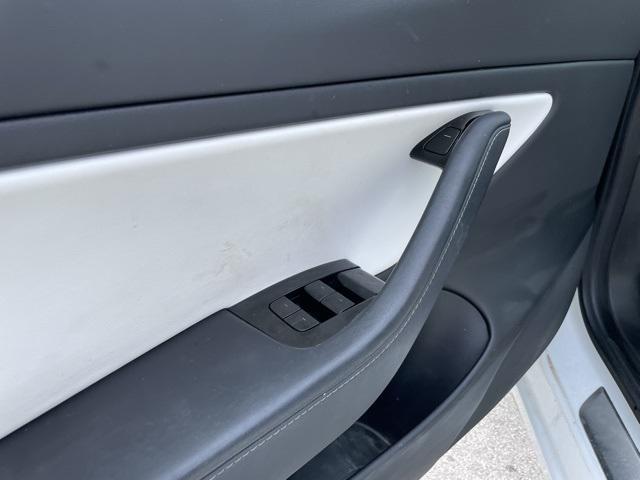 used 2020 Tesla Model 3 car, priced at $21,000