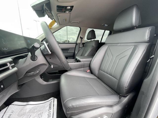used 2025 Hyundai Santa Fe car, priced at $34,500