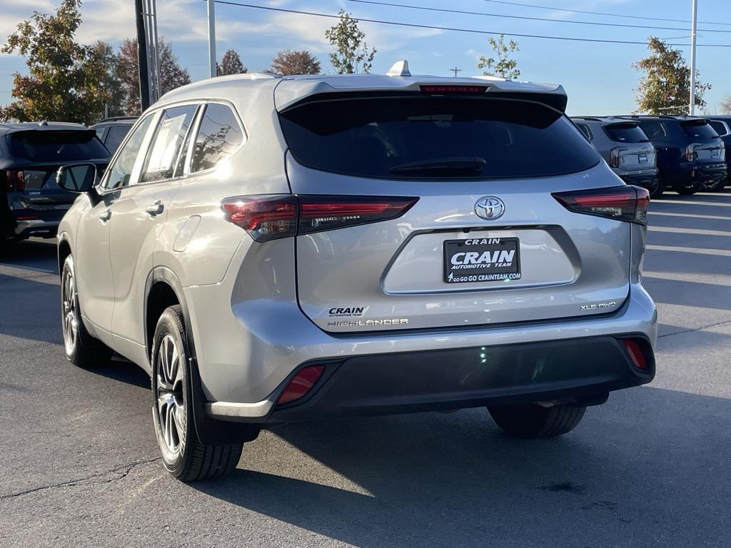 used 2024 Toyota Highlander car, priced at $37,590