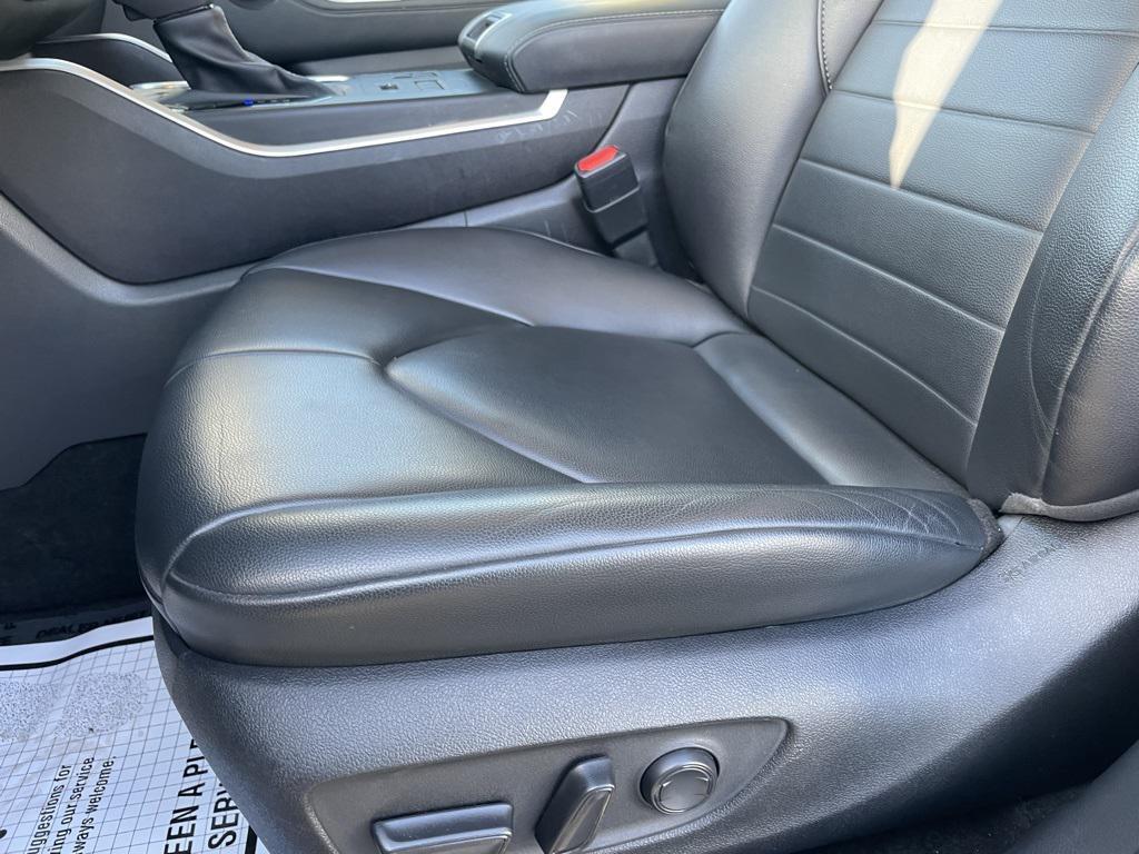 used 2024 Toyota Highlander car, priced at $37,590