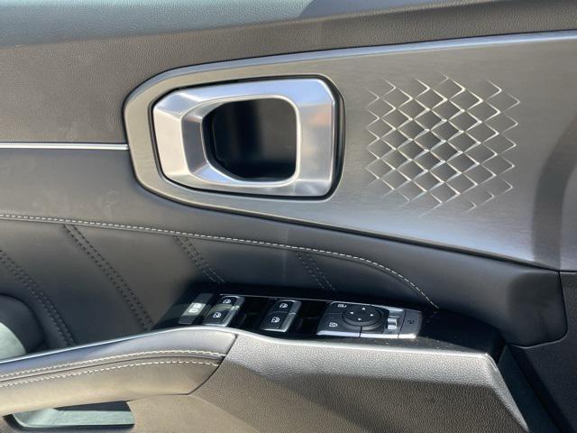 used 2023 Kia Sorento car, priced at $30,000
