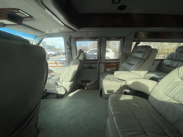 used 2004 Ford E150 car, priced at $8,000