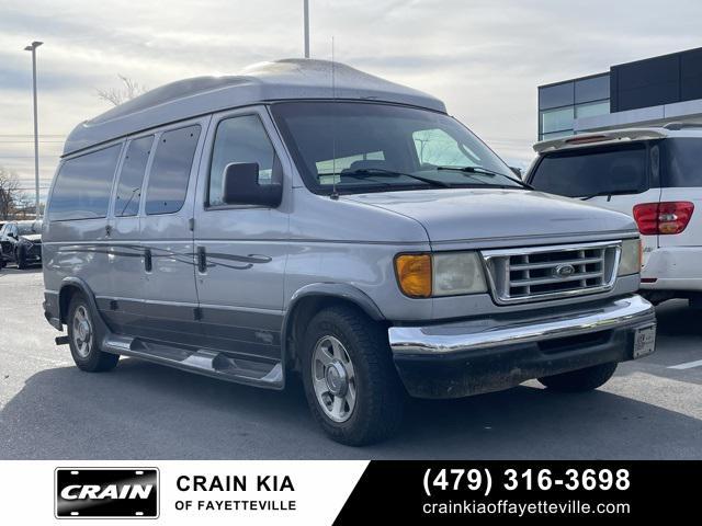 used 2004 Ford E150 car, priced at $8,000