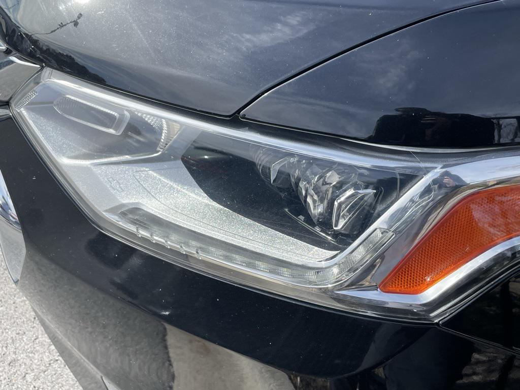 used 2018 Chevrolet Traverse car, priced at $21,490