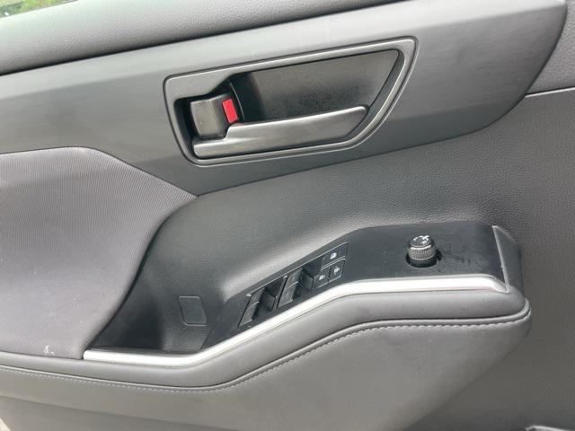 used 2022 Toyota Highlander Hybrid car, priced at $31,590