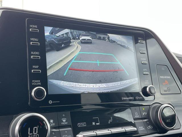 used 2022 Toyota Highlander Hybrid car, priced at $31,590