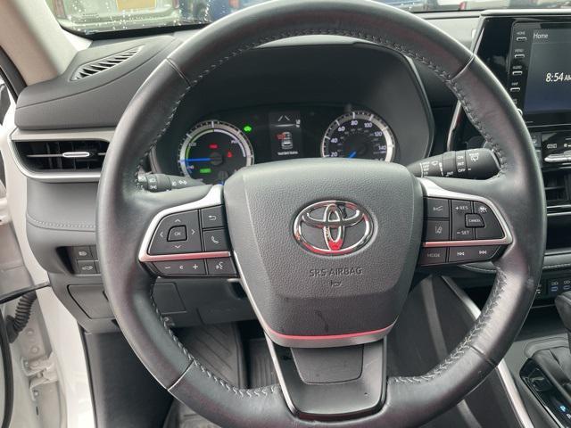 used 2022 Toyota Highlander Hybrid car, priced at $31,590