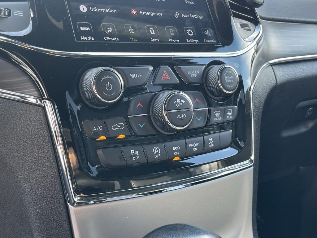 used 2021 Jeep Grand Cherokee car, priced at $27,990