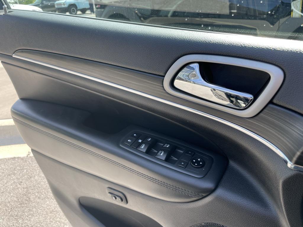 used 2021 Jeep Grand Cherokee car, priced at $27,990