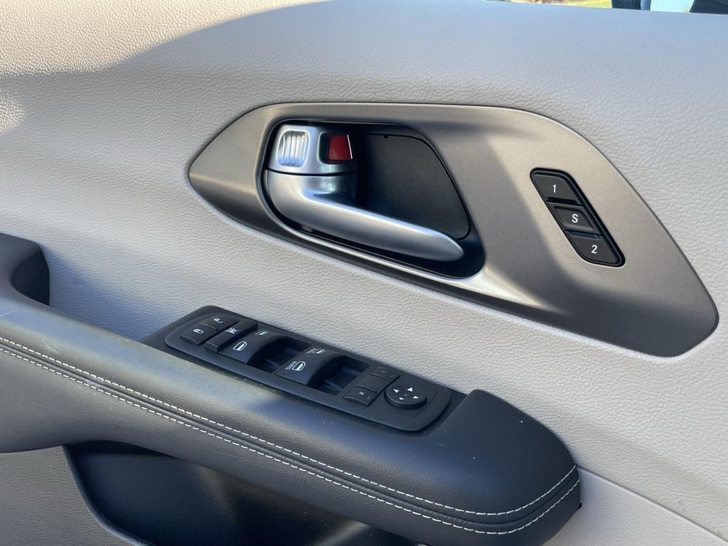 used 2024 Chrysler Pacifica car, priced at $31,990