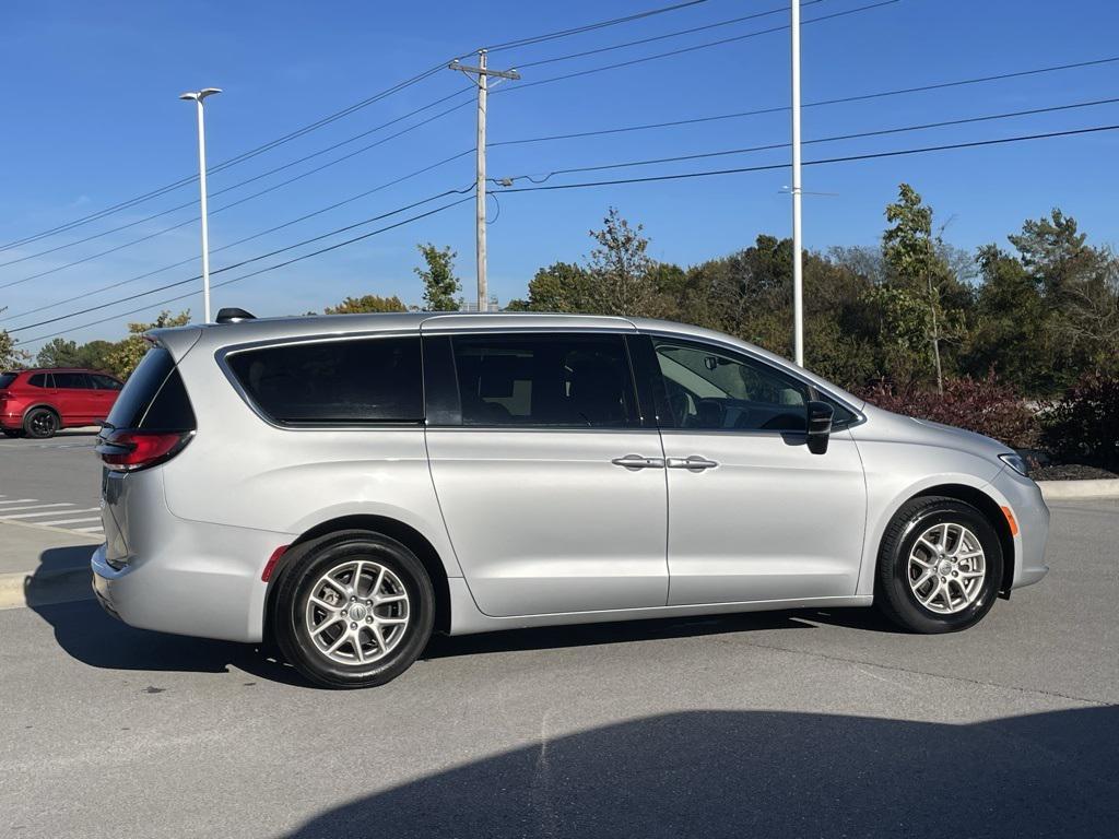 used 2024 Chrysler Pacifica car, priced at $31,990