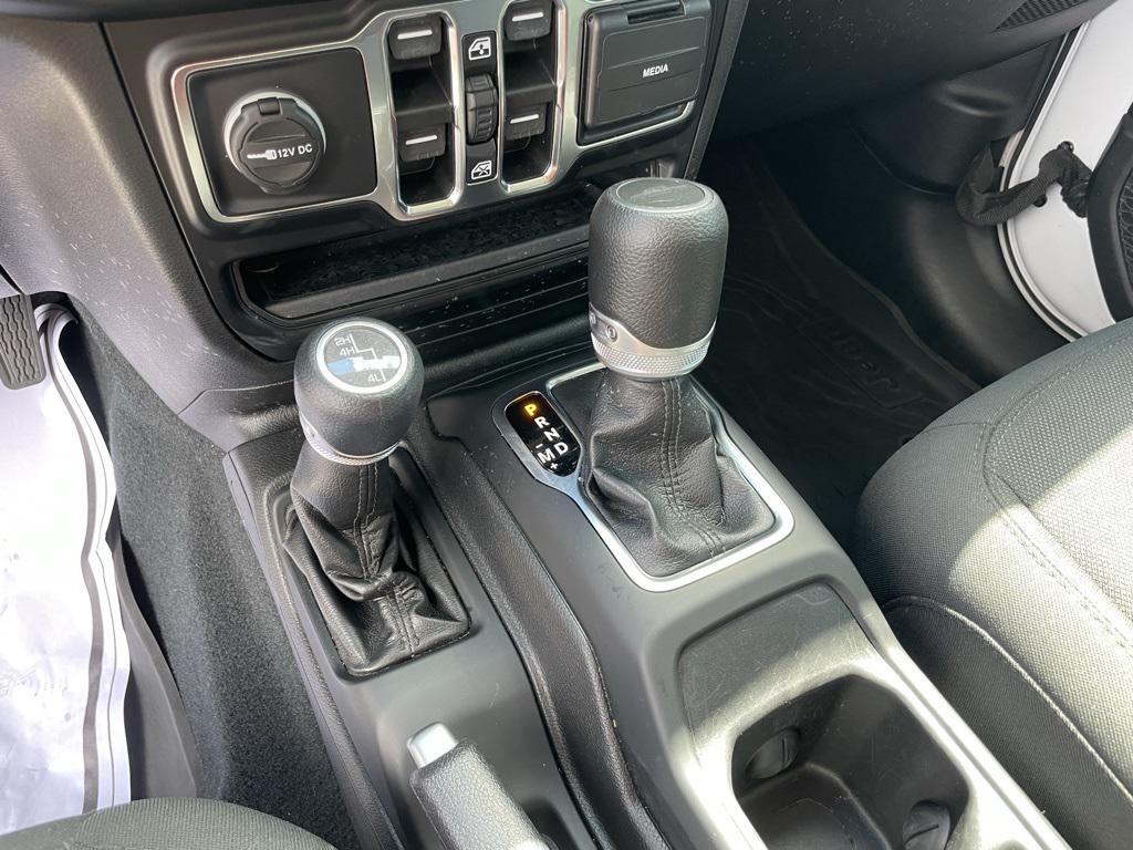 used 2022 Jeep Gladiator car, priced at $30,590