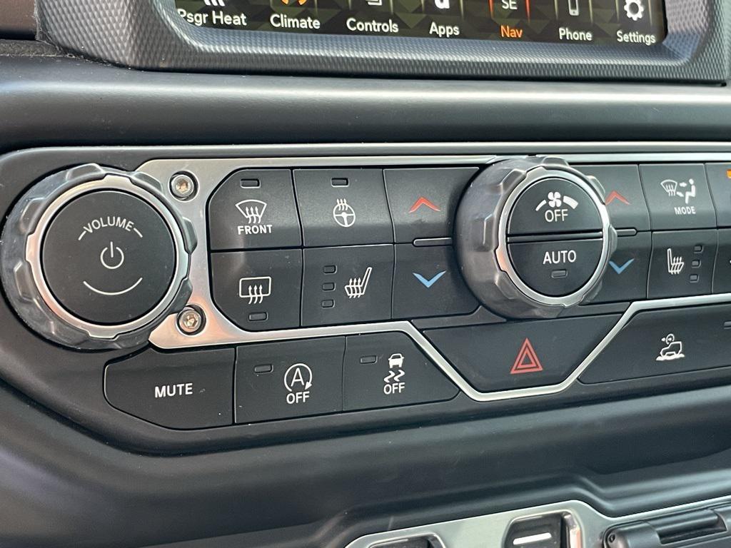 used 2022 Jeep Gladiator car, priced at $30,590