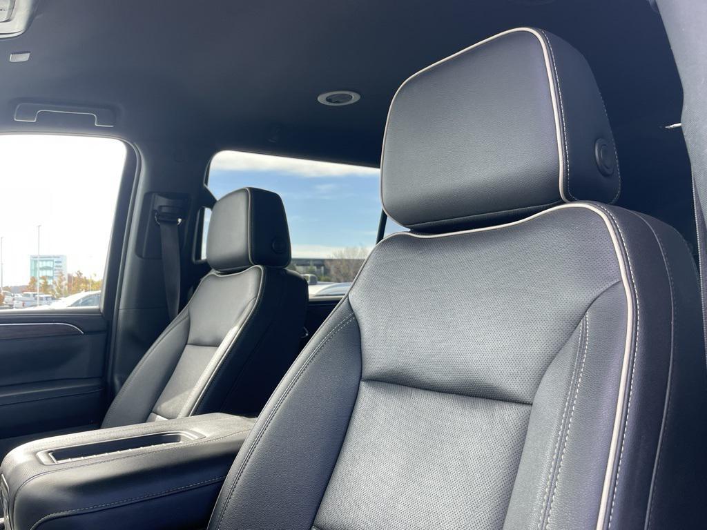 used 2023 Chevrolet Suburban car, priced at $45,990