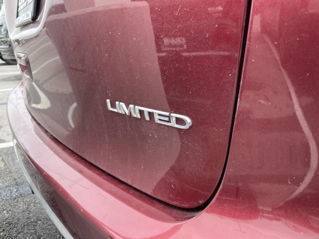 used 2018 Chrysler Pacifica car, priced at $16,750