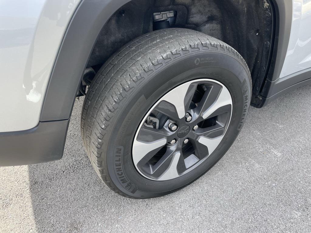 used 2022 Jeep Grand Cherokee 4xe car, priced at $25,990