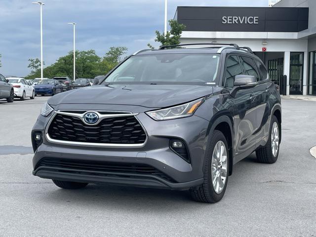 used 2023 Toyota Highlander Hybrid car, priced at $39,000