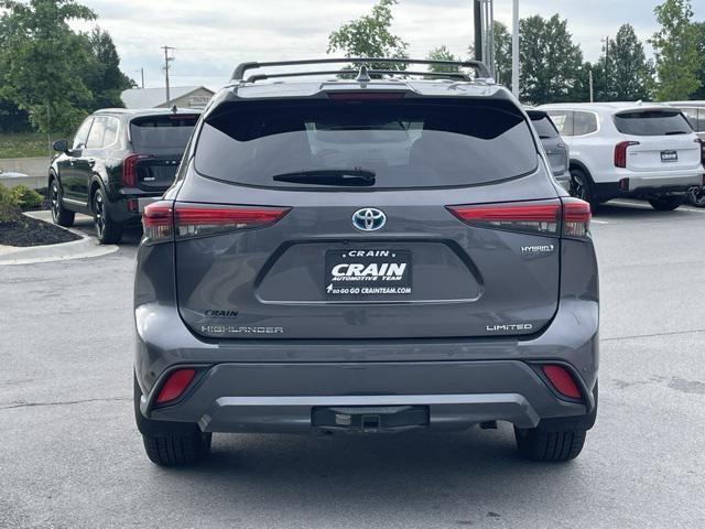 used 2023 Toyota Highlander Hybrid car, priced at $39,000
