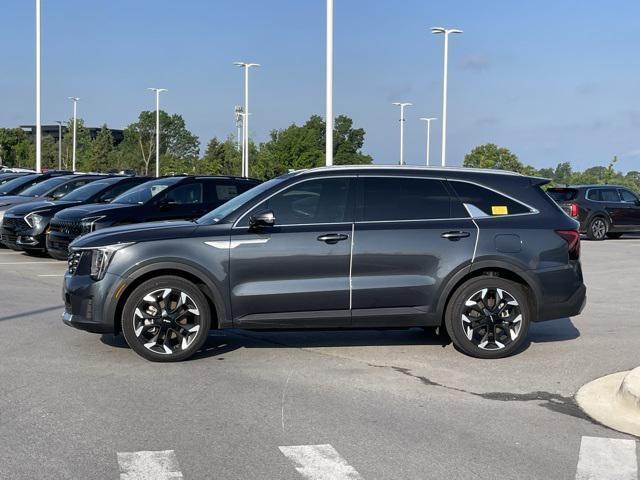 used 2024 Kia Sorento car, priced at $34,648