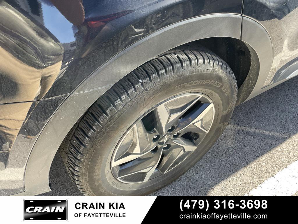 used 2022 Kia Sorento Hybrid car, priced at $27,990