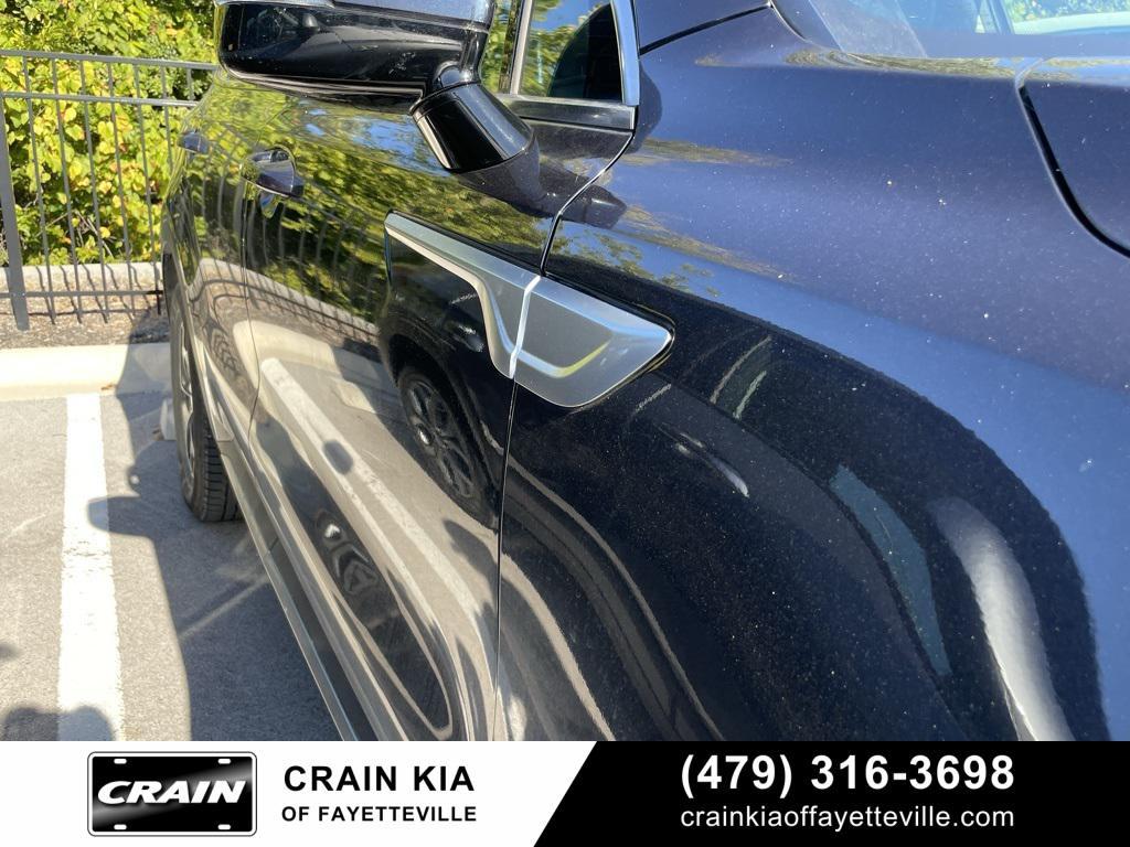 used 2022 Kia Sorento Hybrid car, priced at $27,990