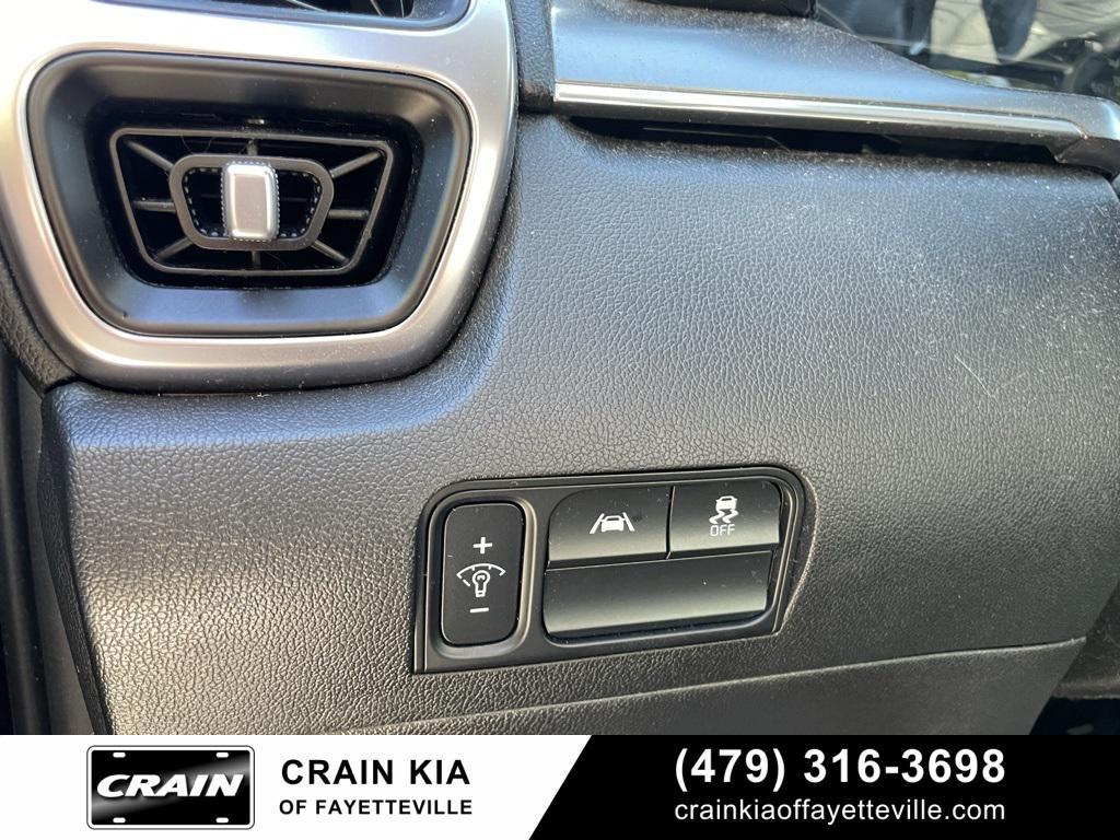 used 2022 Kia Sorento Hybrid car, priced at $27,990