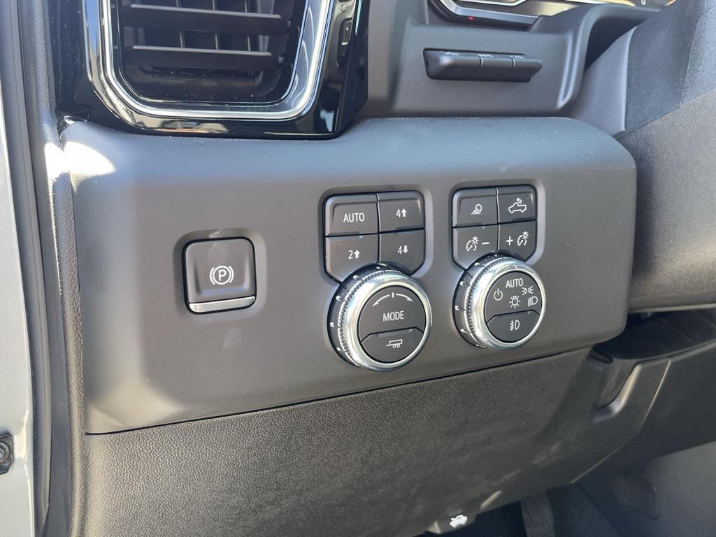 used 2025 GMC Sierra 2500 car, priced at $75,990