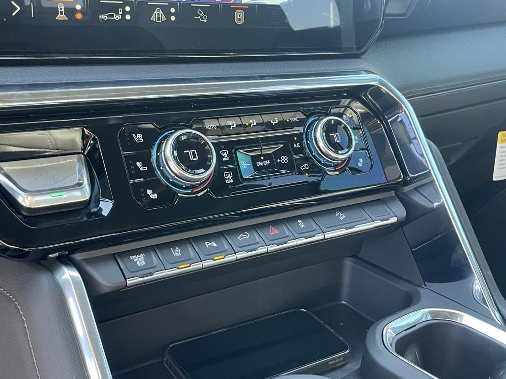 used 2025 GMC Sierra 2500 car, priced at $75,990