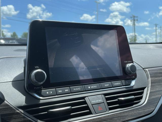used 2021 Nissan Altima car, priced at $24,000