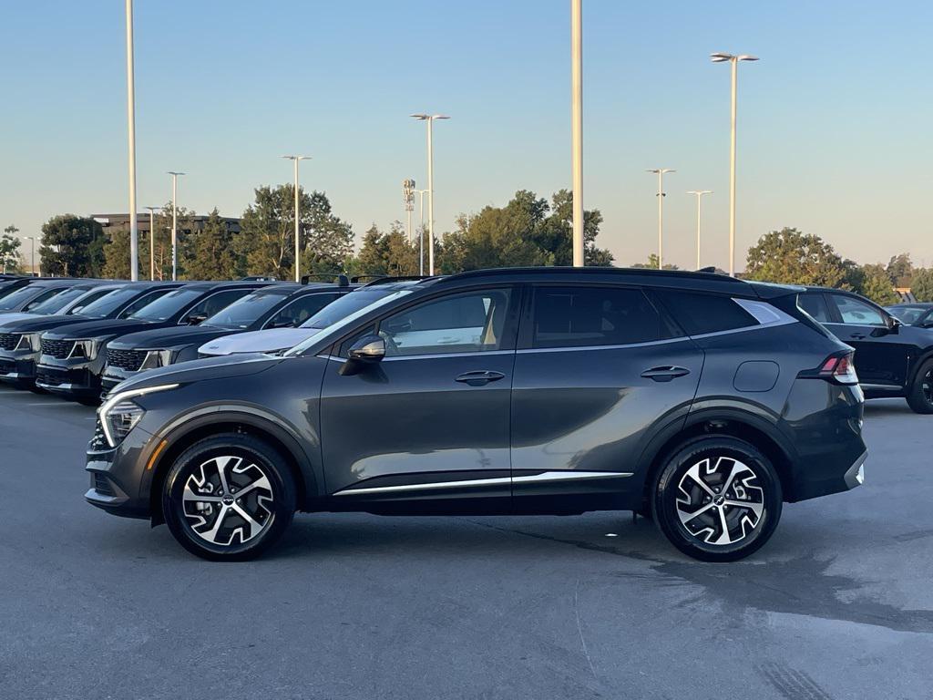 used 2024 Kia Sportage Hybrid car, priced at $28,790