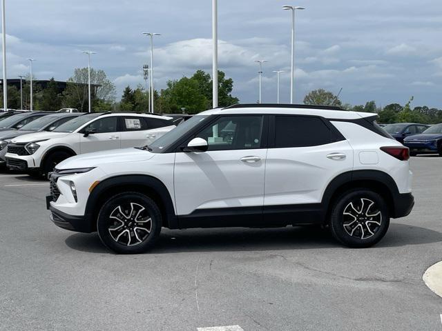 used 2024 Chevrolet TrailBlazer car, priced at $25,777