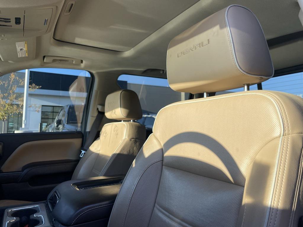 used 2018 GMC Sierra 1500 car, priced at $33,590