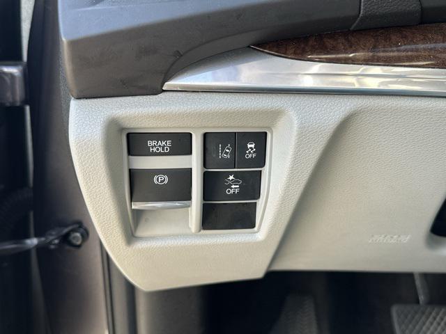 used 2017 Acura MDX car, priced at $23,250