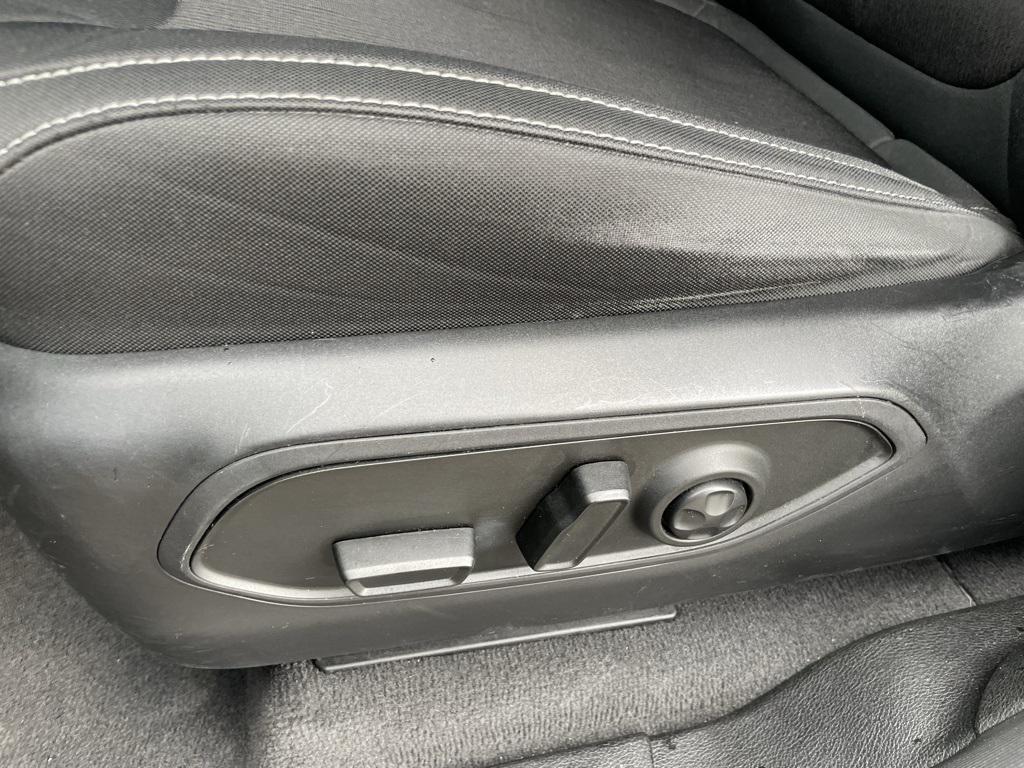 used 2021 Jeep Grand Cherokee L car, priced at $19,990