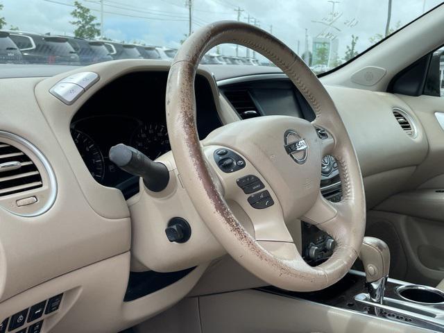 used 2014 Nissan Pathfinder car