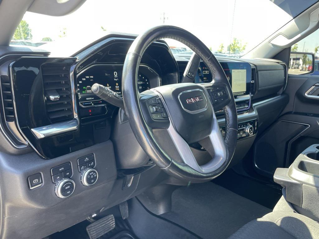 used 2022 GMC Sierra 1500 car, priced at $36,590