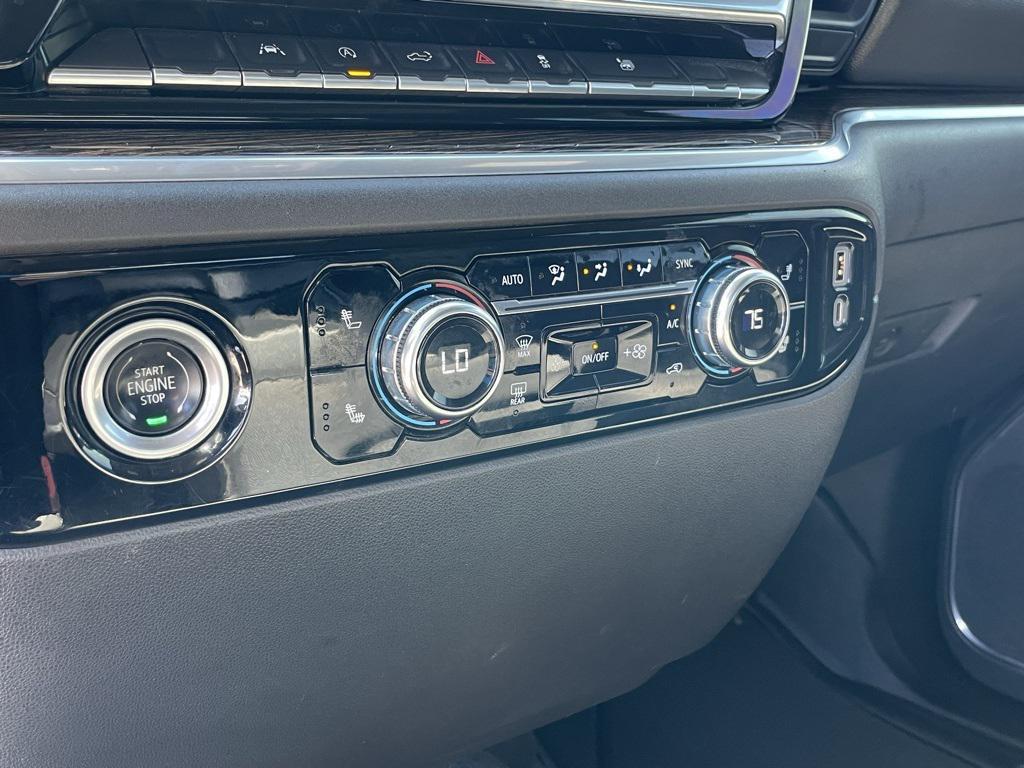 used 2022 GMC Sierra 1500 car, priced at $36,590