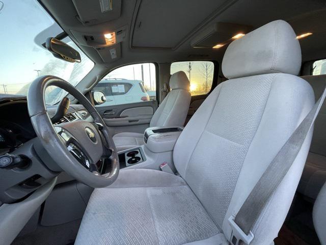 used 2007 Chevrolet Suburban car, priced at $5,472