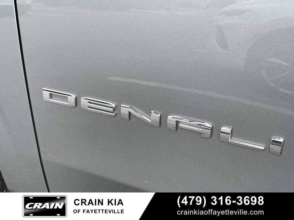 used 2025 GMC Yukon car, priced at $86,890