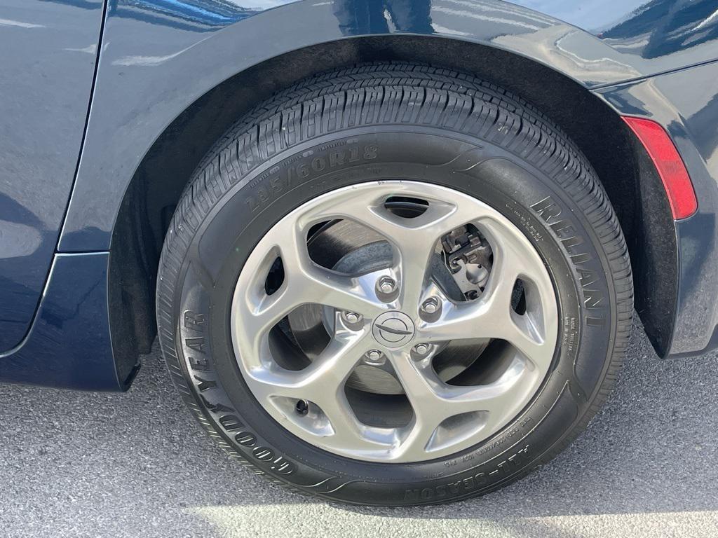 used 2021 Chrysler Pacifica car, priced at $27,990