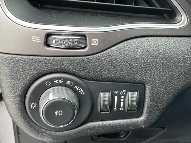 used 2020 Jeep Cherokee car, priced at $18,000