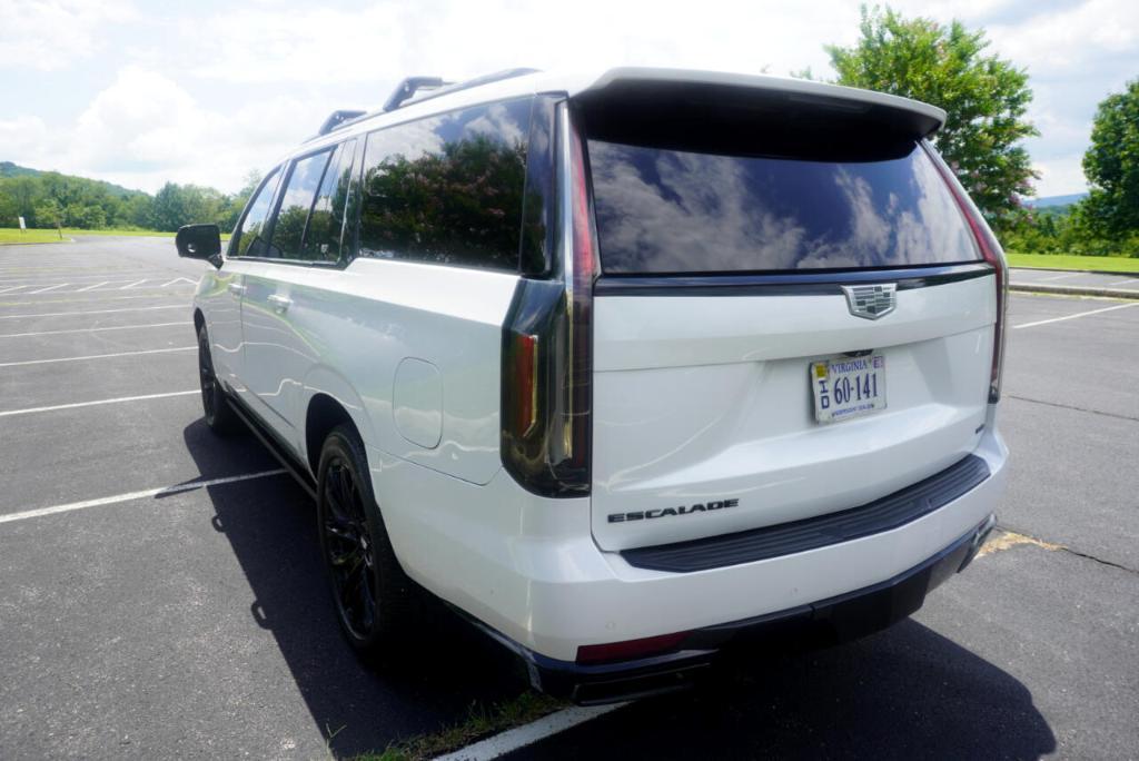 used 2021 Cadillac Escalade ESV car, priced at $69,995