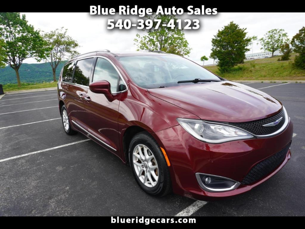 used 2020 Chrysler Pacifica car, priced at $14,995
