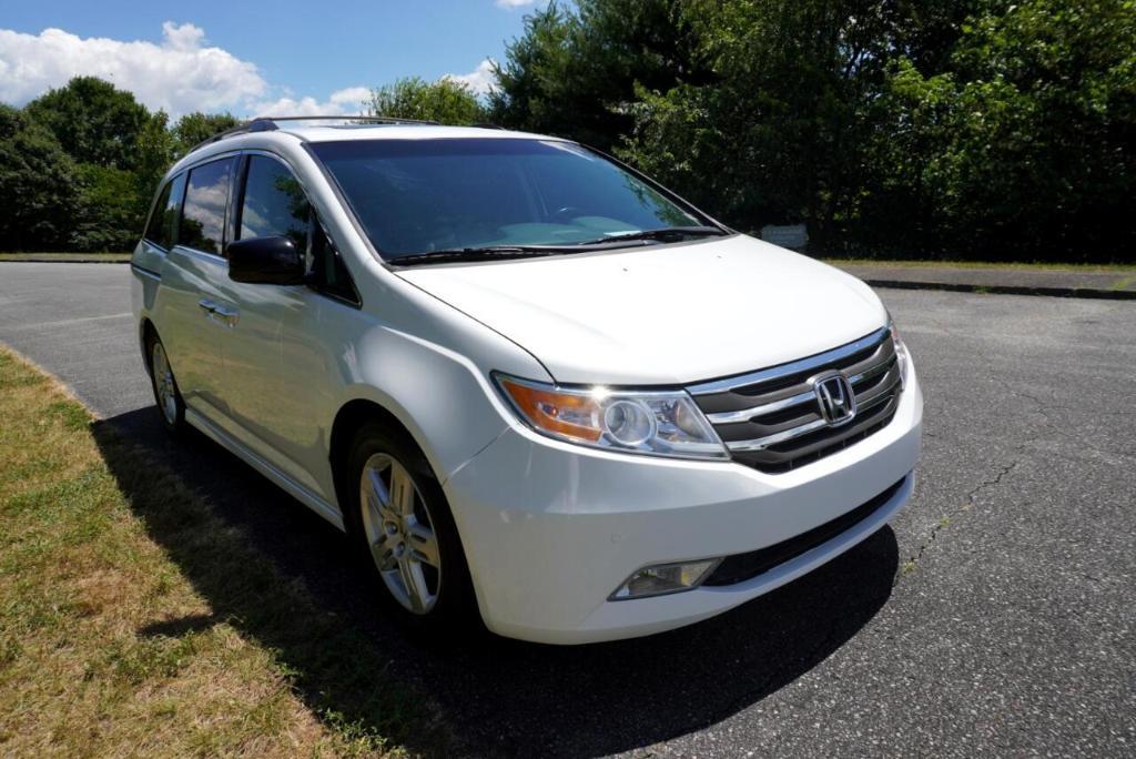 used 2013 Honda Odyssey car, priced at $9,995