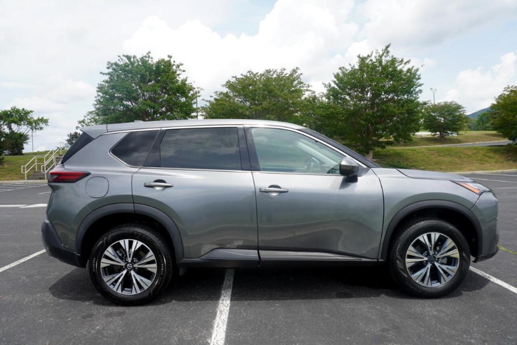 used 2021 Nissan Rogue car, priced at $19,995