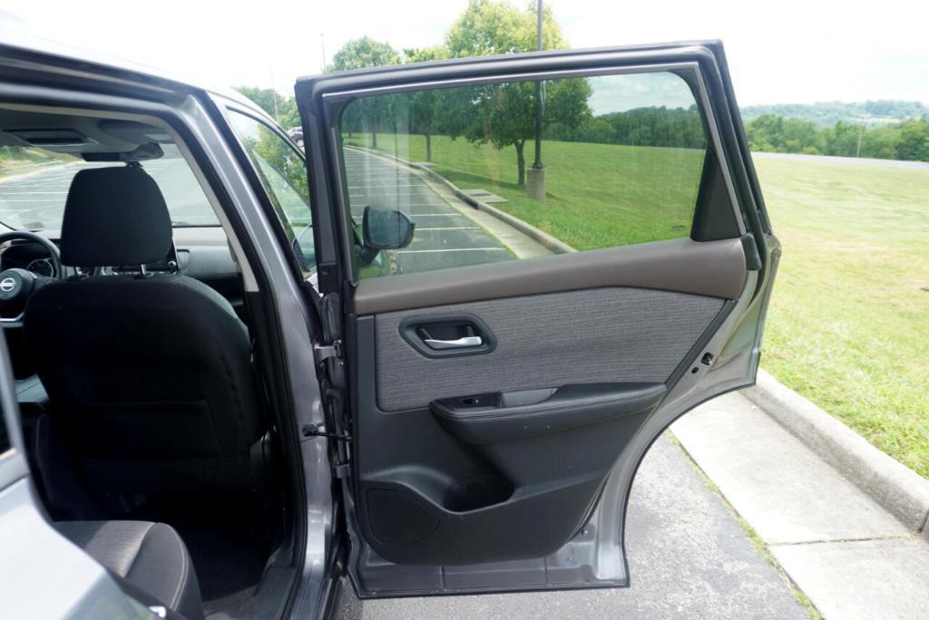 used 2021 Nissan Rogue car, priced at $19,995