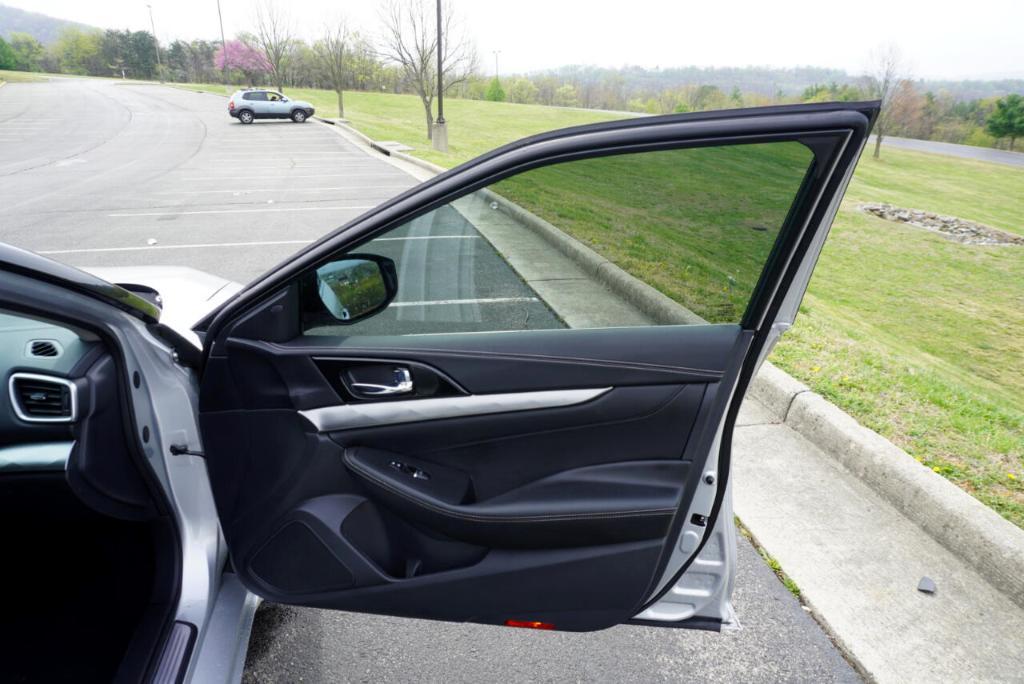 used 2022 Nissan Maxima car, priced at $19,995