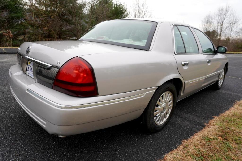 used 2006 Mercury Grand Marquis car, priced at $7,995