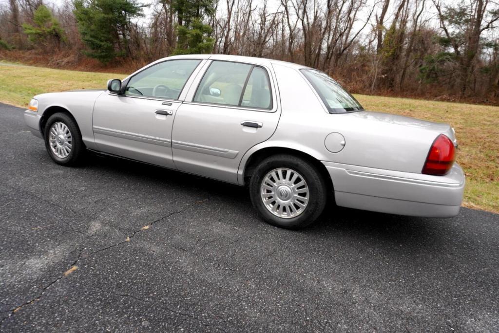 used 2006 Mercury Grand Marquis car, priced at $7,995
