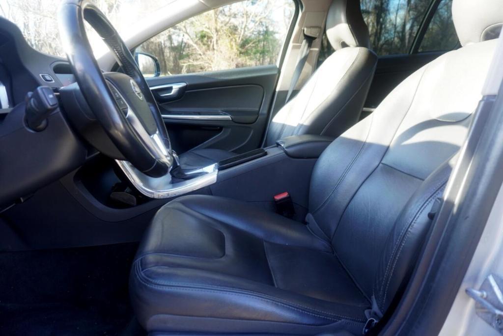 used 2018 Volvo V60 Cross Country car, priced at $14,995